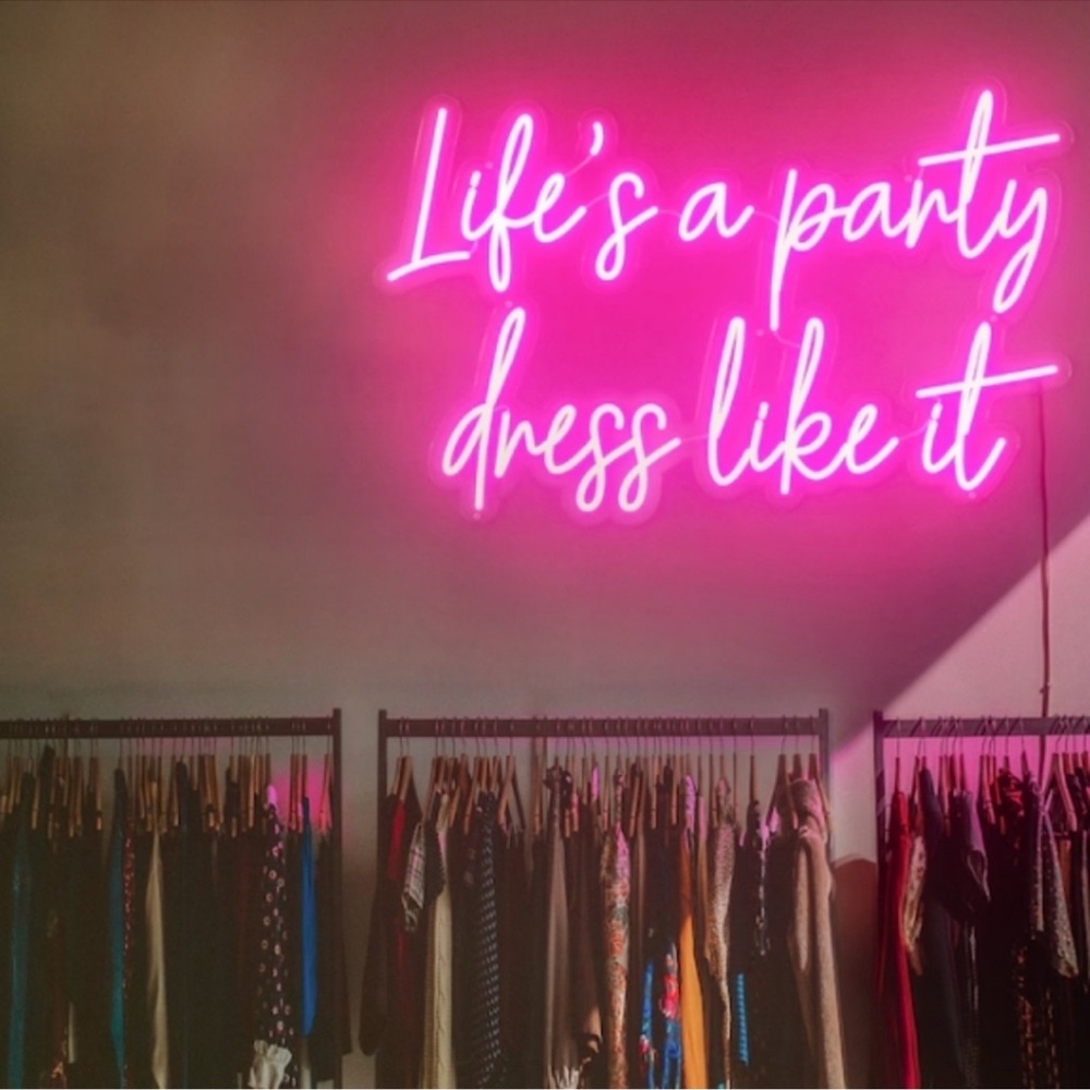COPY - Cohosting EVERYTHING PETS Posh Party - 11/30 at 6:00 CST Sign up for a h… - Picture 9 of 11